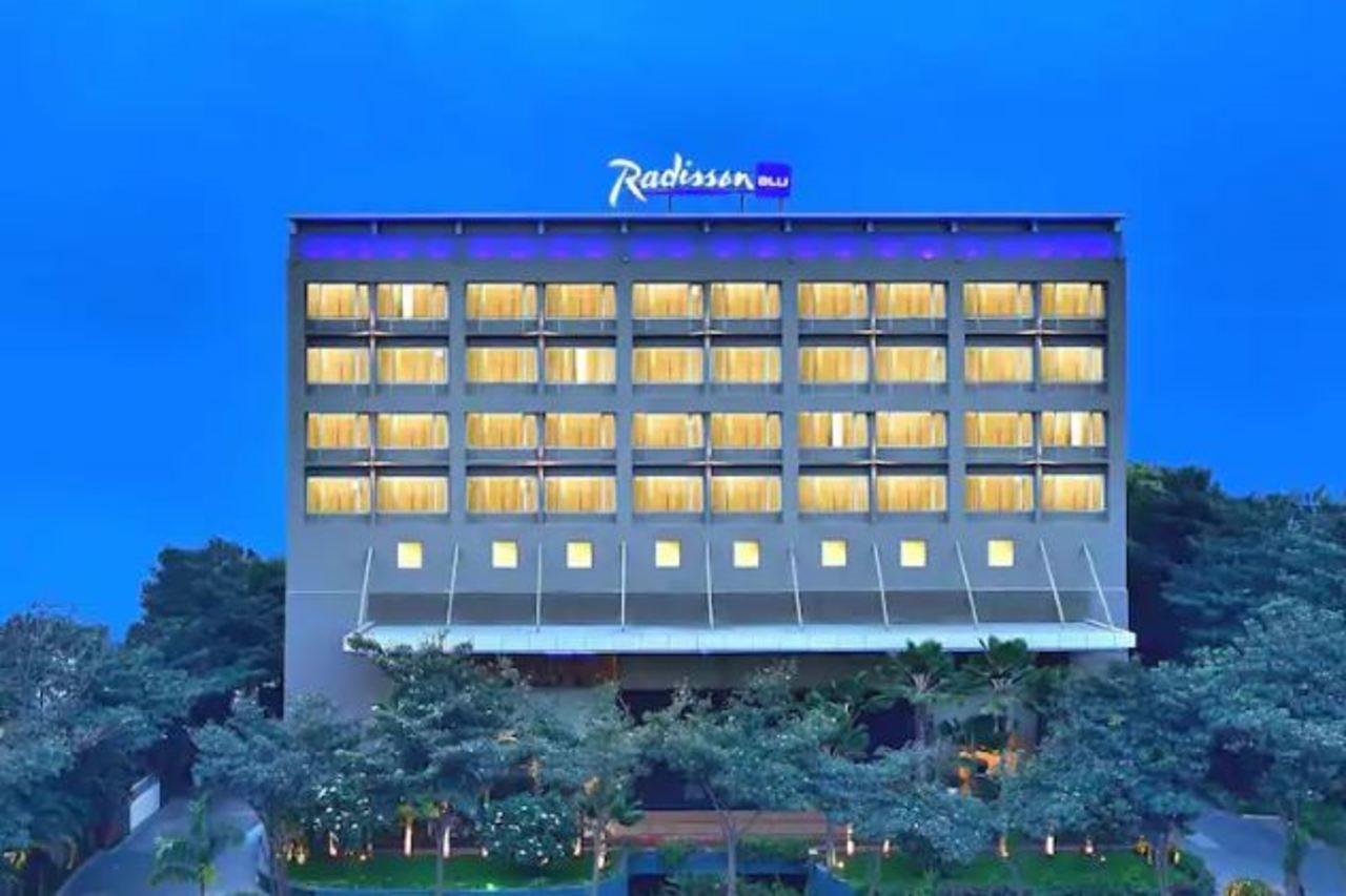 เรดิสัน บลู เบงกาลูรู เอาเตอร์ ริง โร้ด Hotel บังกาลอร์ ภายนอก รูปภาพ
