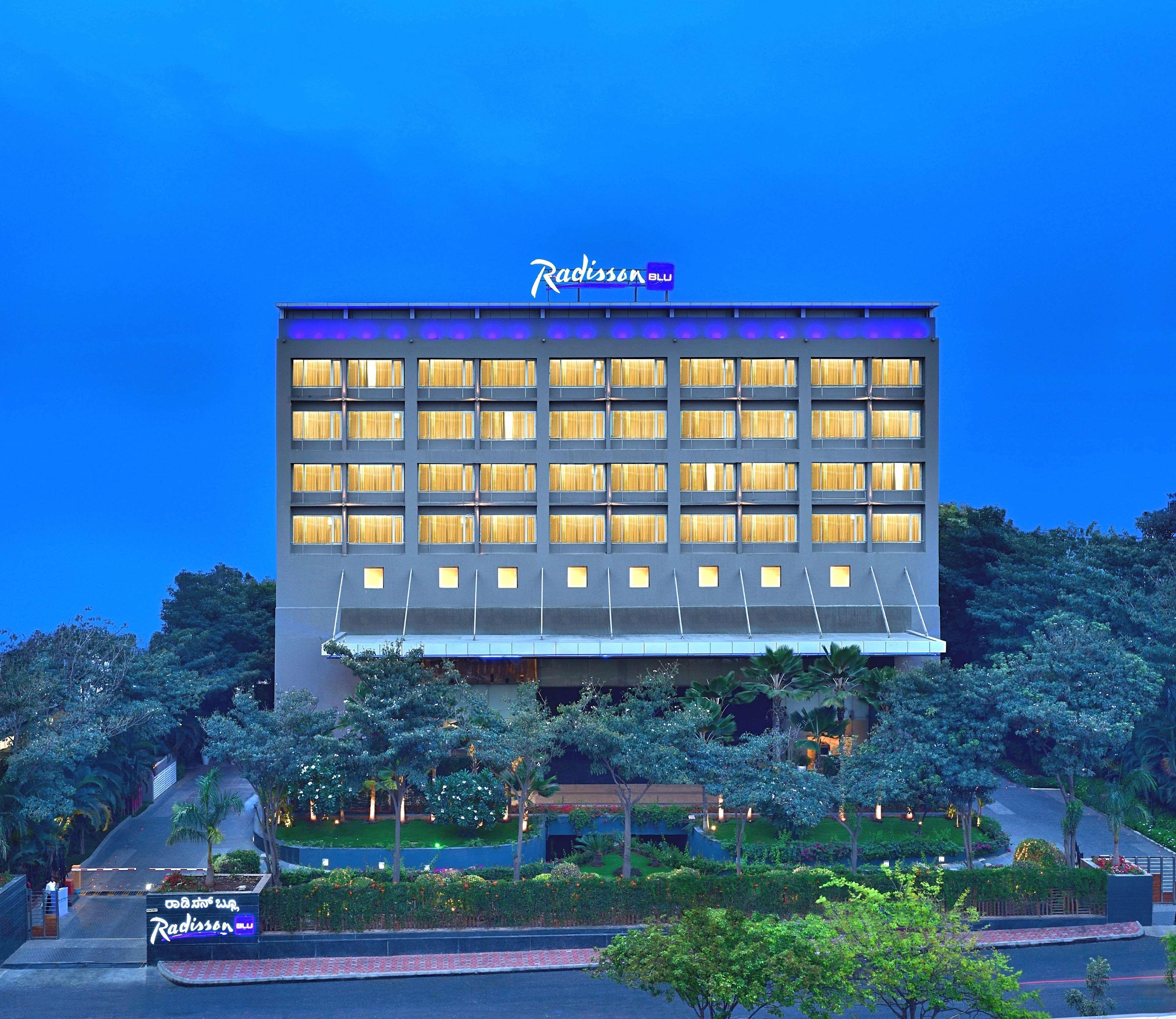 เรดิสัน บลู เบงกาลูรู เอาเตอร์ ริง โร้ด Hotel บังกาลอร์ ภายนอก รูปภาพ