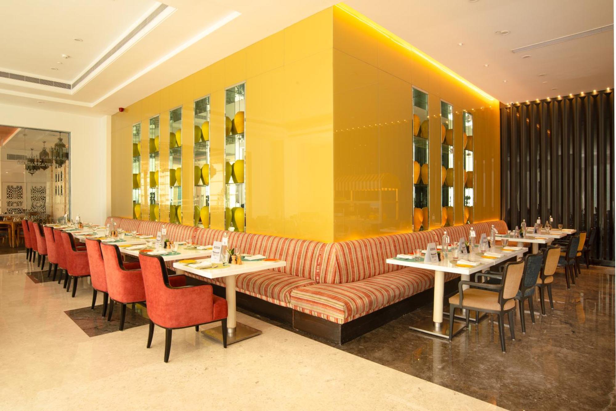 เรดิสัน บลู เบงกาลูรู เอาเตอร์ ริง โร้ด Hotel บังกาลอร์ ภายนอก รูปภาพ