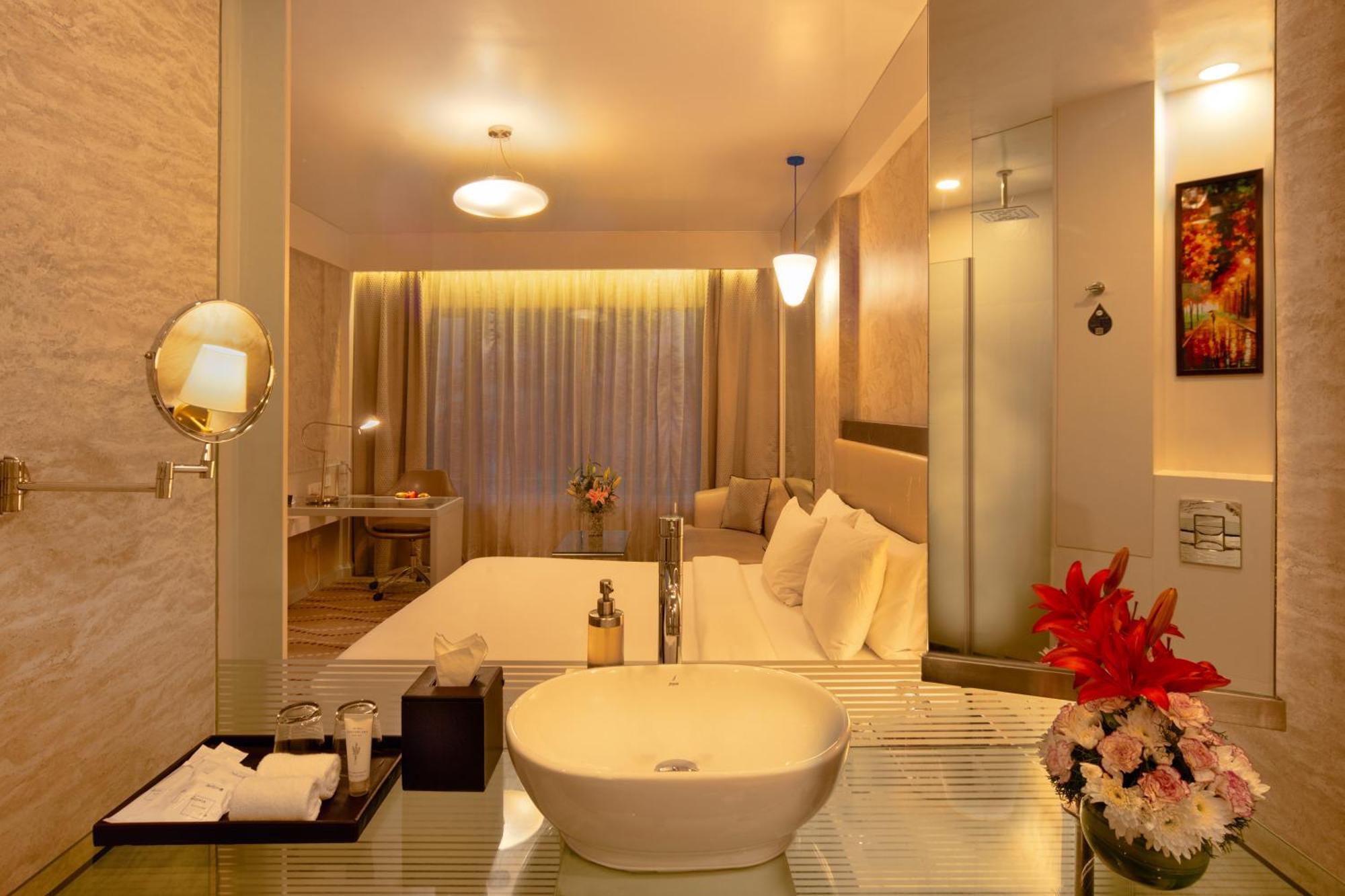 เรดิสัน บลู เบงกาลูรู เอาเตอร์ ริง โร้ด Hotel บังกาลอร์ ภายนอก รูปภาพ