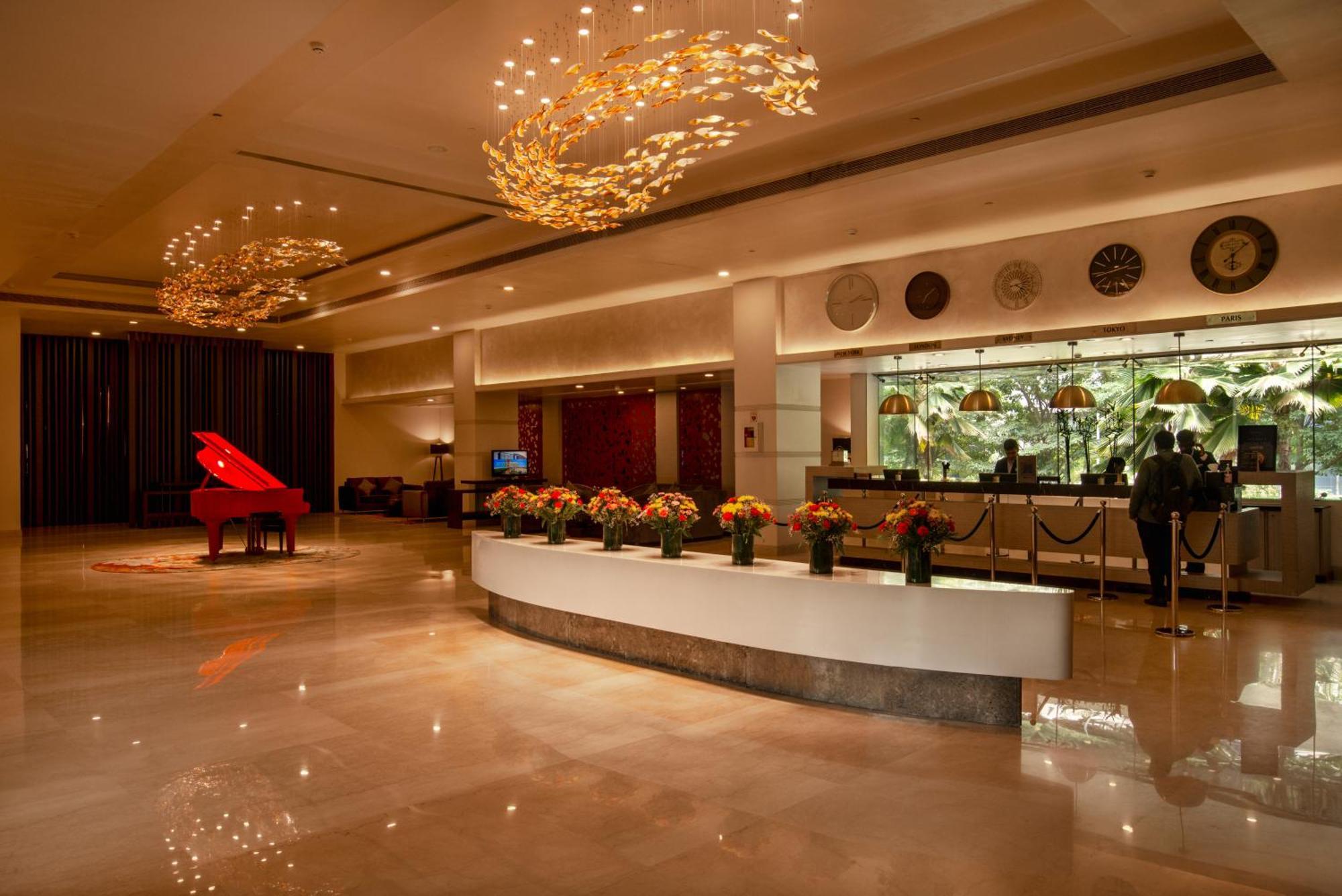 เรดิสัน บลู เบงกาลูรู เอาเตอร์ ริง โร้ด Hotel บังกาลอร์ ภายนอก รูปภาพ