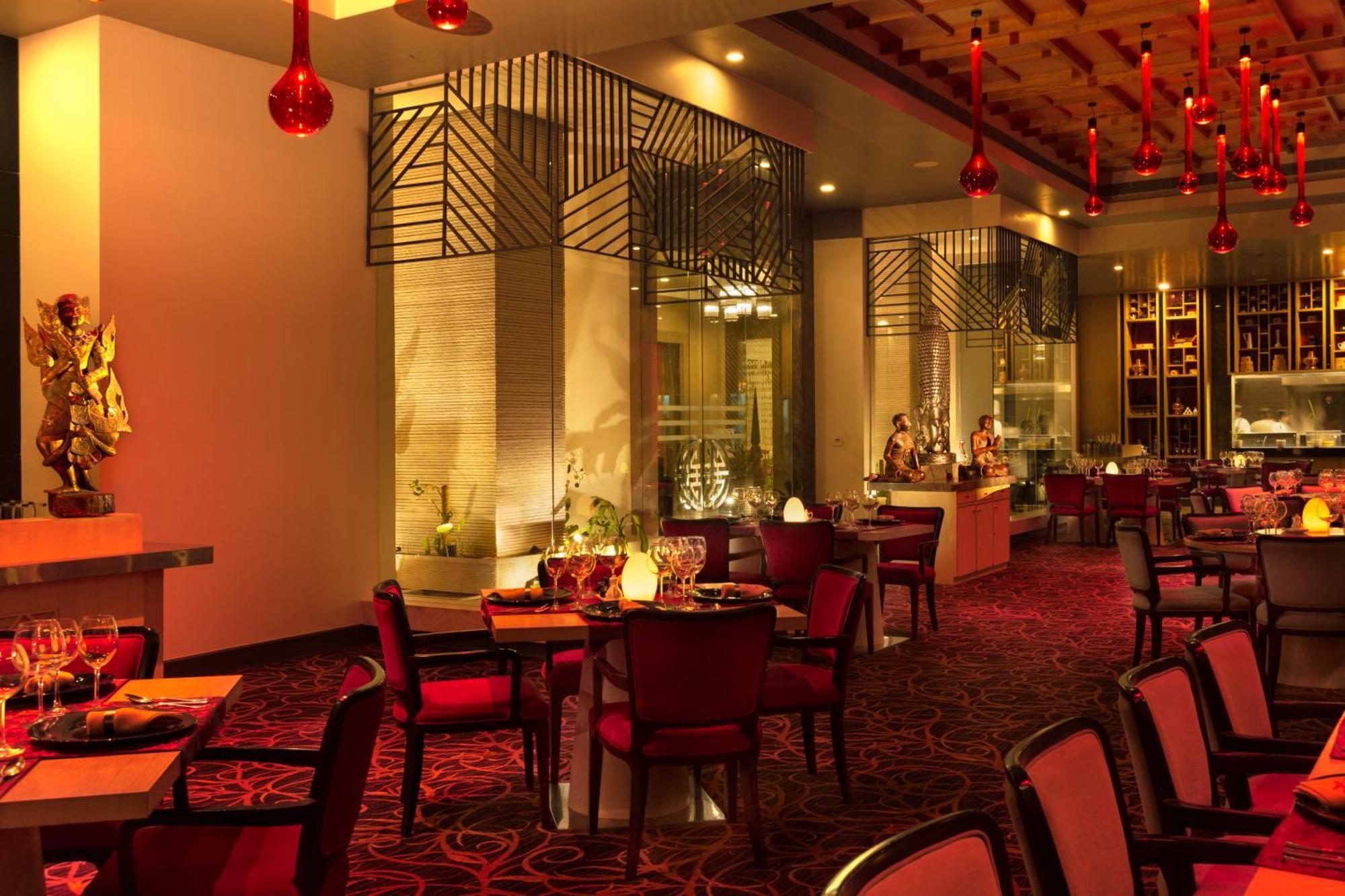 เรดิสัน บลู เบงกาลูรู เอาเตอร์ ริง โร้ด Hotel บังกาลอร์ ภายนอก รูปภาพ